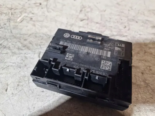 Audi A6 Komfortmodul OEM 4G8959792J Begagnad image 3