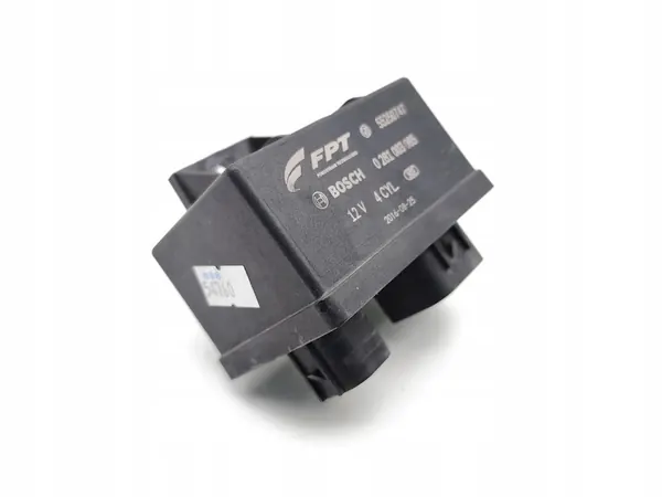 Vauxhall Combo Lämmitysrelemoduuli 1.6 CDTi 2017 OEM 55250747 image 2