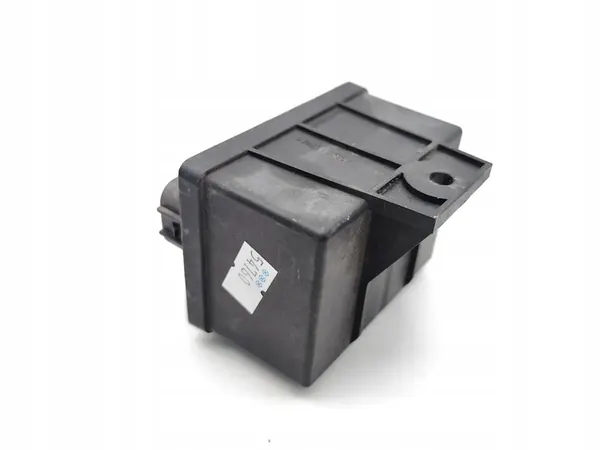 Vauxhall Combo Lämmitysrelemoduuli 1.6 CDTi 2017 OEM 55250747 image 6