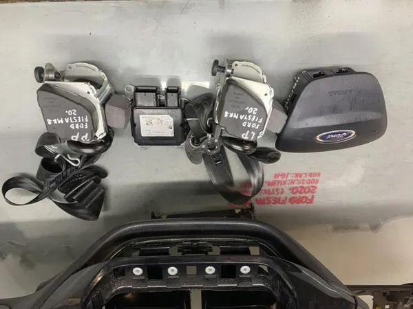 Console Airbag Ford Fiesta MK8 OEM - Conducteur/Passager image 5