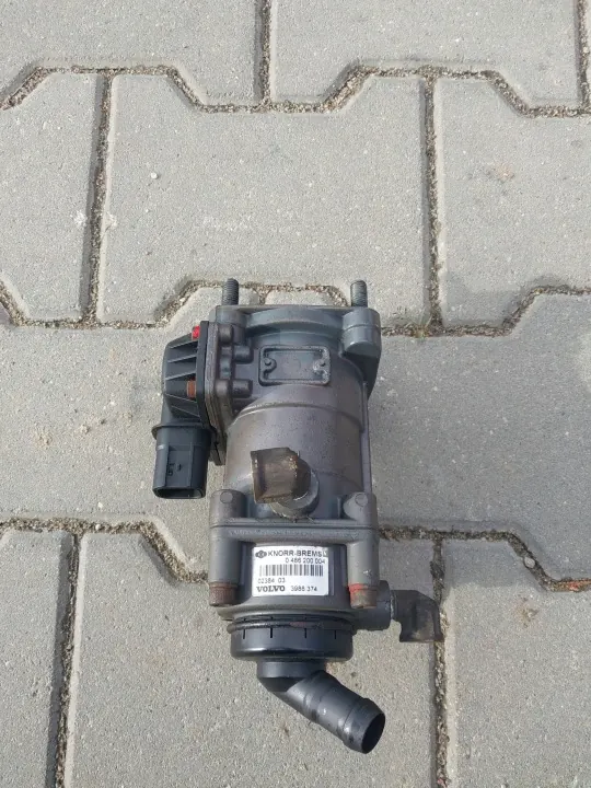 Soupape de frein OEM 0486200004 sous pédale Volvo image 2