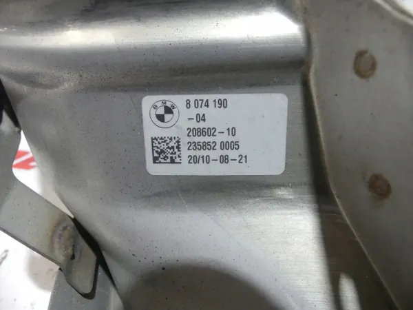 BMW OEM 8074190 5A5C8E8 Punta de Tubo de Escape Derecha image 7