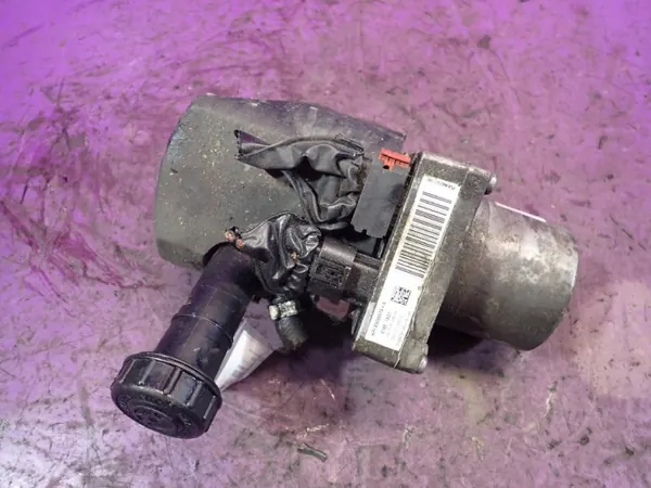 Pompe de direction OEM 9682527780 pour Peugeot 407 image 4