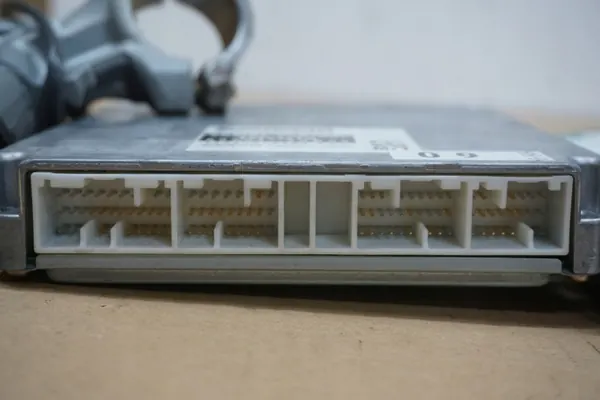 TOYOTA RAV4 II Immobilizer Modul OEM-set 2.0 D4D image 3