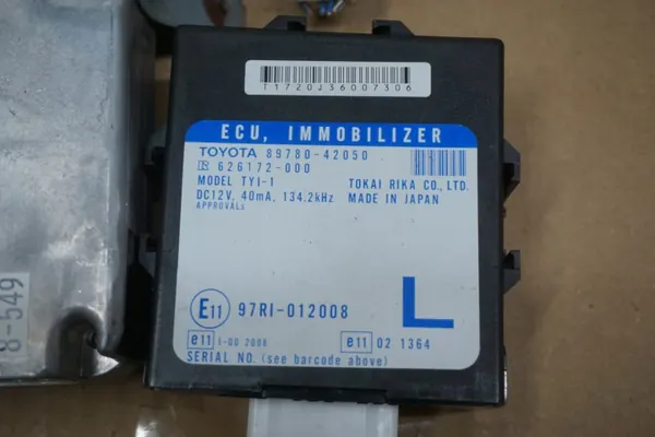 TOYOTA RAV4 II Immobilizer Modul OEM-set 2.0 D4D image 4