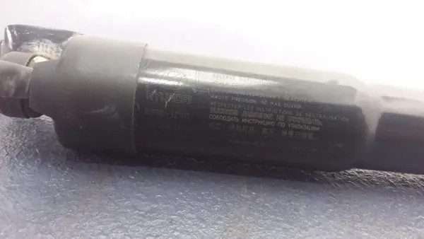 OEM 81770-3Z100 Vasen Takaluukunostin Hyundai i40:lle image 5