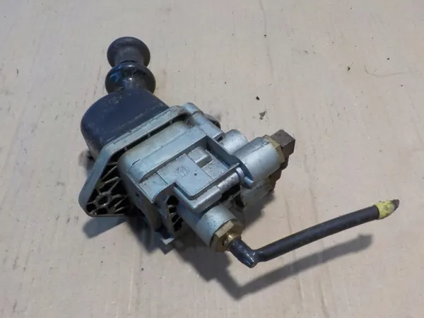 Frein à main OEM 9617230280 pour Mercedes 814D Vario image 2