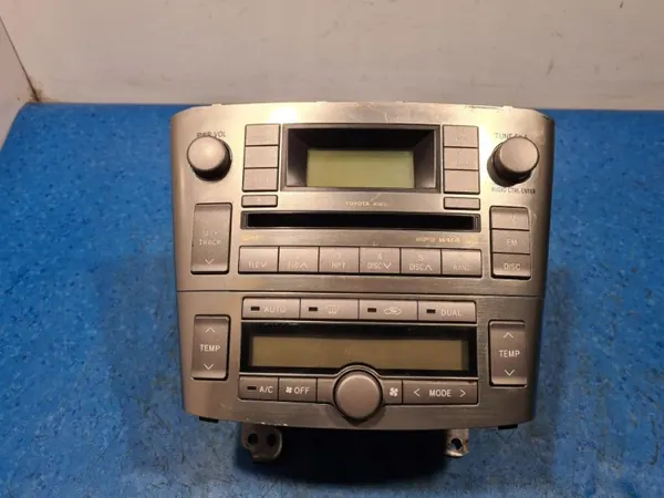 Toyota Avensis T25 Lift Radio OEM 86120-05130 image 2