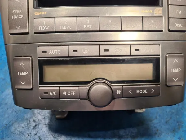 Toyota Avensis T25 Lift Radio OEM 86120-05130 image 3