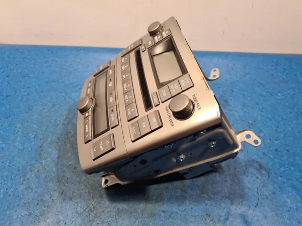 Toyota Avensis T25 Lift Radio OEM 86120-05130 image 7