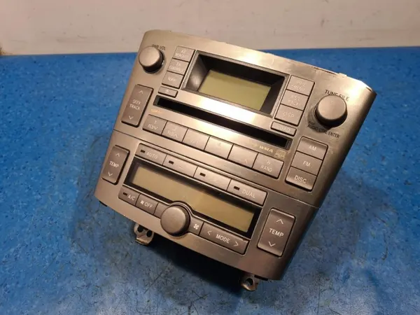 Toyota Avensis T25 Lift Radio OEM 86120-05130 image 8