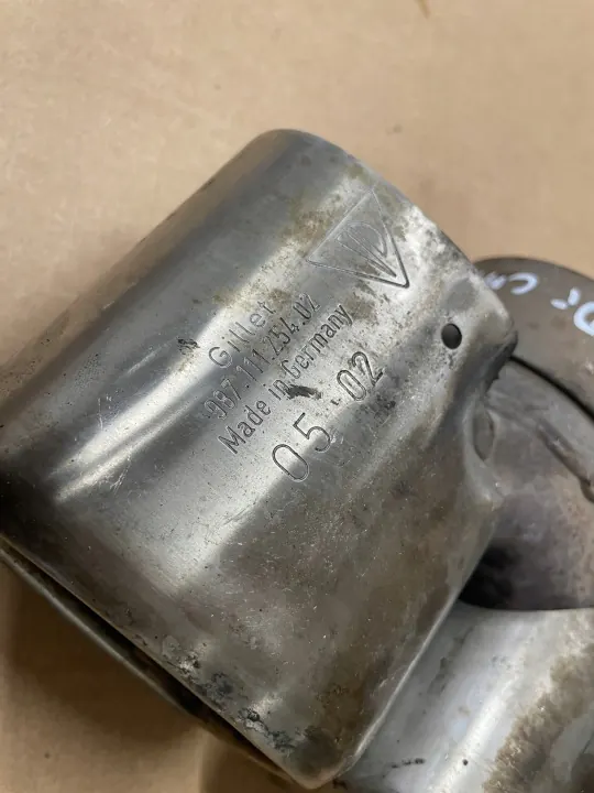 Válvula de escape Porsche OEM 98711125402 - Usada image 3