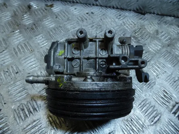 Injecteur à Point Unique Volkswagen Golf 3 image 1