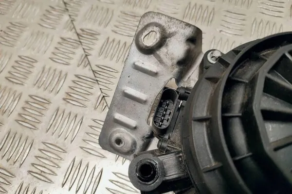 Carcasa de filtro de combustible MERCEDES-BENZ A6540902300 image 6