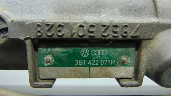 Culasse VW Passat B5 LIFT 2000-2005 d'occasion 3B1422071R image 4