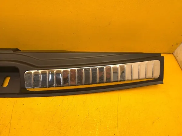 Mercedes-Benz GLE W167 Rear Bumper Cover A1676900200 image 4