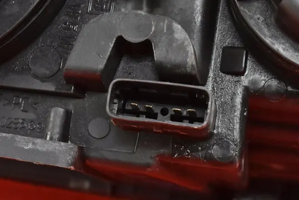 Refletor de Farol Esquerdo Xenon Renault Laguna II image 7