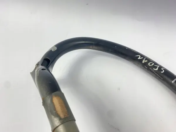 Dobradiça esquerda porta-malas OEM 1247500728 Mercedes W124 Sedã image 8
