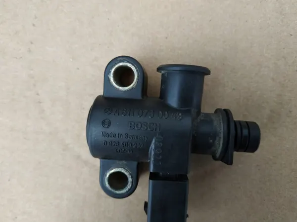 Kraftstoff-Rückschlagventil OEM A6110780049 für Mercedes C image 6