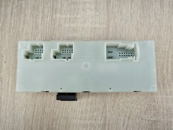 Módulo controle porta-malas OEM 5A19DB2 BMW G26 G30 image 3