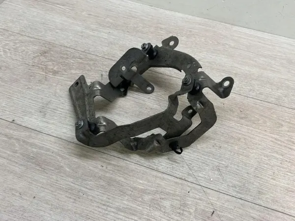 Support de pompe direction Porsche OEM 97034767320 image 8