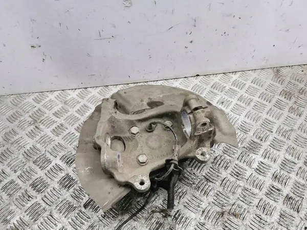 BMW 5 E60 E61 2006 Mozzo ruota anteriore destro image 3