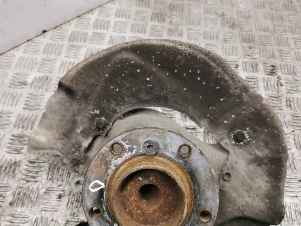 BMW 5 E60 E61 2006 Mozzo ruota anteriore destro image 6