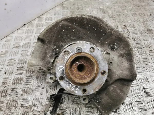 BMW 5 E60 E61 2006 Mozzo ruota anteriore destro image 8