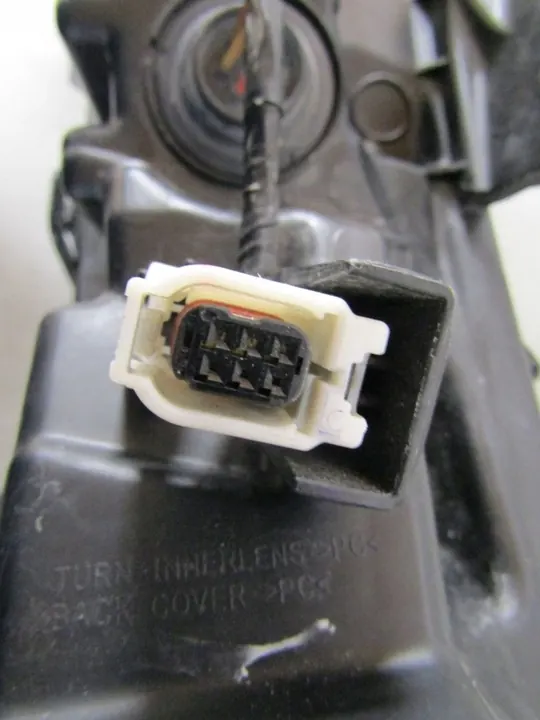 Faros delanteros Mitsubishi Eclipse Cross LED DRL 20- Derecho EDM92206010 image 6