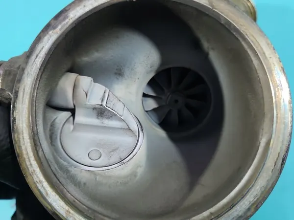 Turbo BMW G20 2.0 T 184CV OEM 852087-8 image 6