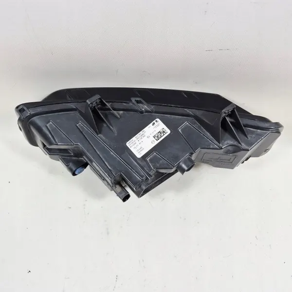 Skoda Octavia IV MK4 Halogen DRL LED Höger 5E3941700 image 4