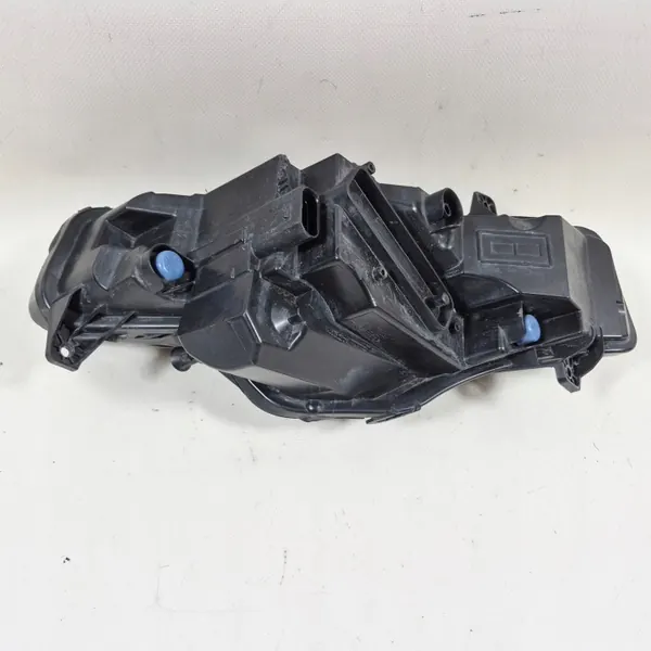 Skoda Octavia IV MK4 Halogen DRL LED Höger 5E3941700 image 6