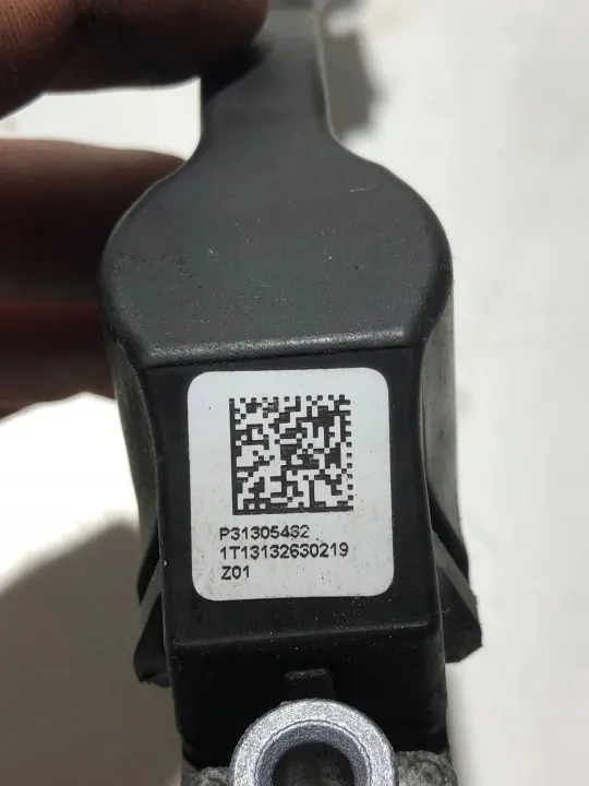 Actuateur airbag piéton Volvo P31305432 pour V40 2014 image 4