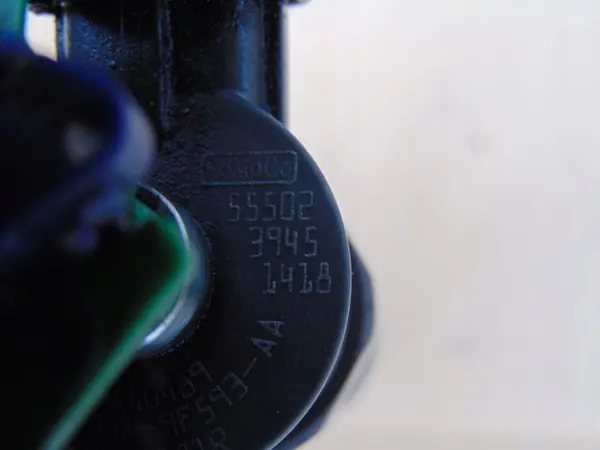 Ford OE CV6Q-9F593-AA Injectors for EcoSport Mondeo image 3