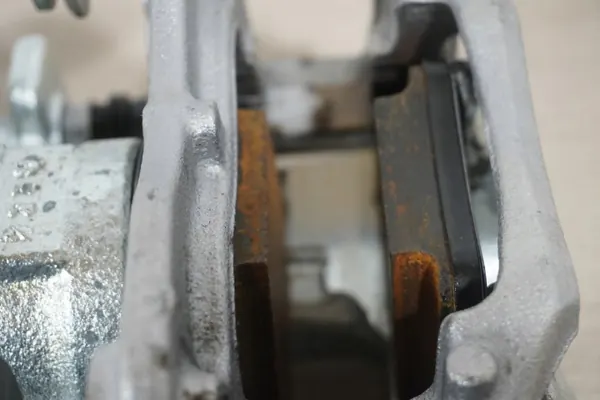 BMW Bromsskivor & Belägg OEM 6891080 Begagnad image 5