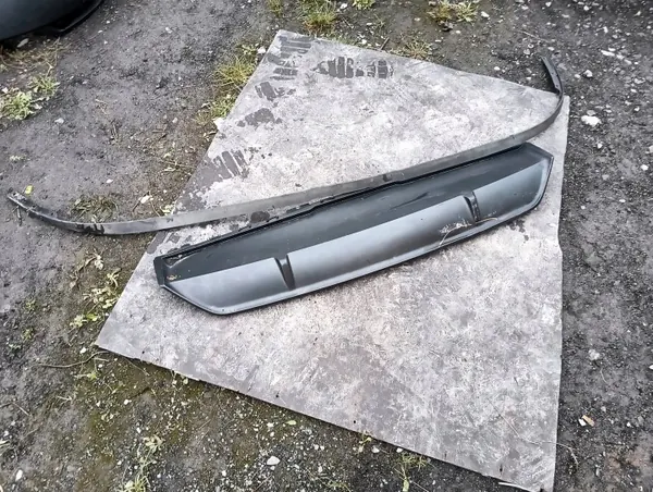 Audi A8 4M8 S-Line Spoiler Diffuseur Arrière OEM 4M8807568 image 3
