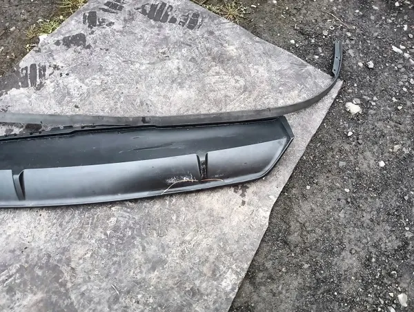Audi A8 4M8 S-Line Spoiler Diffuseur Arrière OEM 4M8807568 image 4