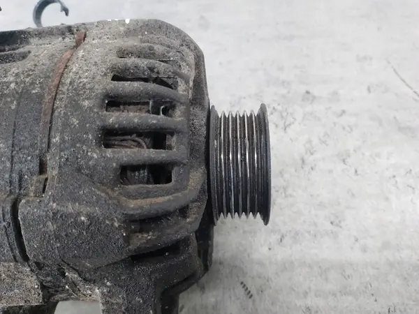 Generaattori Toyota Yaris II 1.3 VVT-i 27060-0J061 image 7