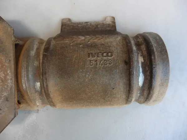 OEM MOCOWANIE RESORA UCHWYT TYŁ IVECO DAILY 1999-2008R image 3