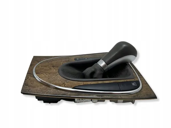 Support gauche Mercedes-Benz E W211 OEM 2118216858 image 4
