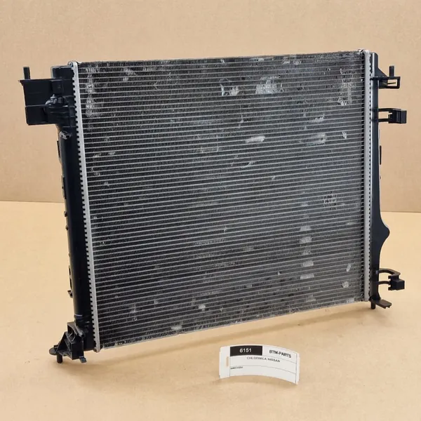 Radiateur de liquide OEM GPNOO 2140000Q3K Occasion image 5