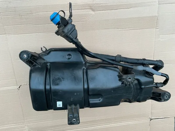 Gebruikte Land Rover AdBlue-tank OEM K8D2-5J228-AB image 2