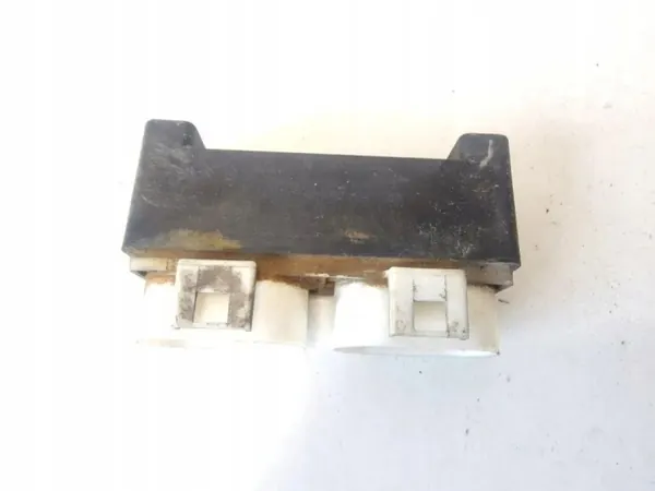 Radiatorventilatorrelais Ford Galaxy III OEM 701919506 image 3