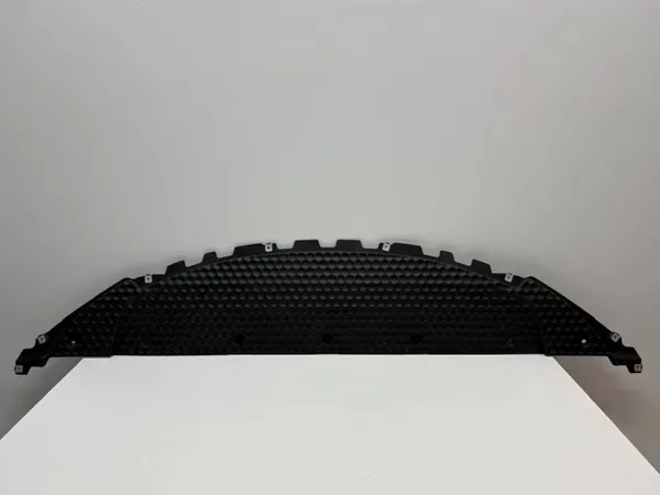 Porsche 982 GT4 Spyder Frontstoßstangenschutz OEM 982807587A image 4