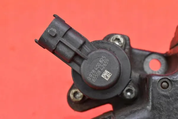 Bomba de inyección OEM 55255416 para Opel Corsa E image 7