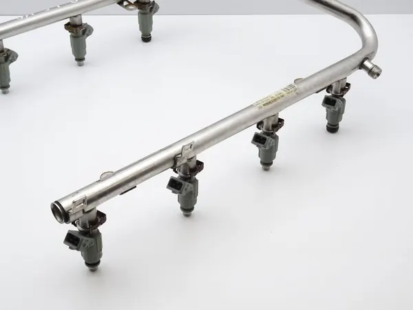 Brandstofrail Mercedes S W220 4.3 V8 A1130780049 image 5