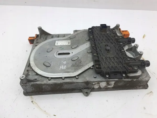 Cargador de batería VW ID.4 2020- usado OEM image 9