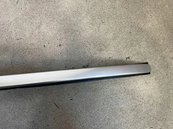 Mercedes-Benz kattokaiteet OEM A2138900393 - Käytetty image 9