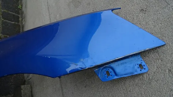 Skoda OE Främre Höger Skärm image 3