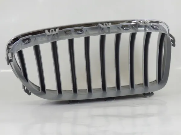 BMW OE 51137412325 Left Kidney Grill image 3
